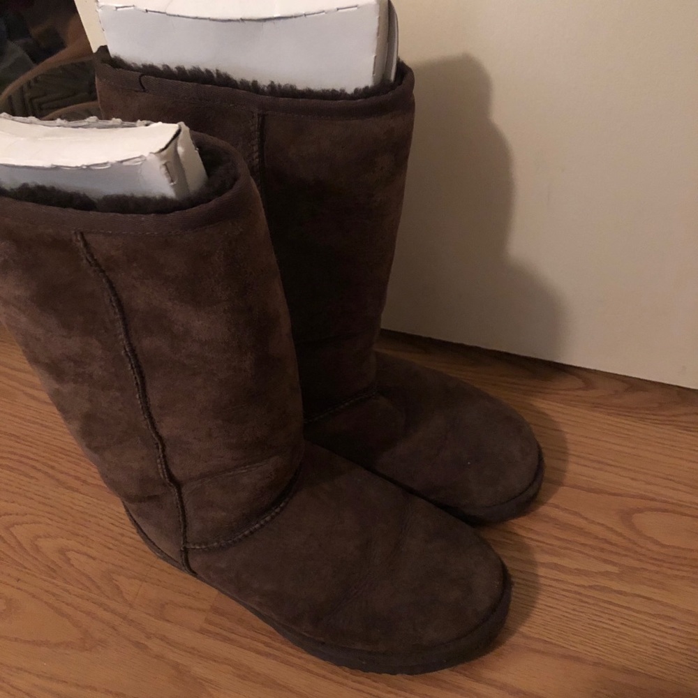 Brown Uggs